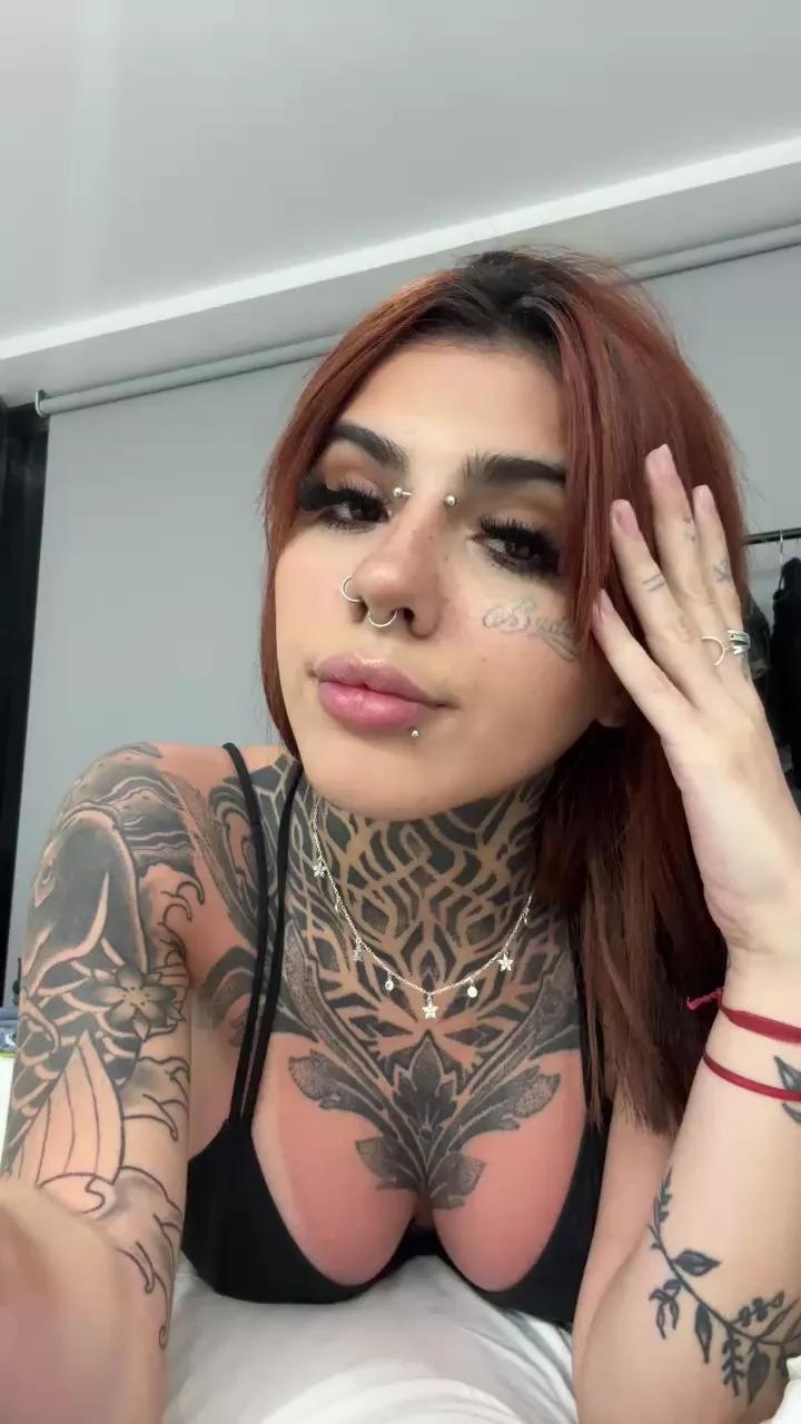 thebabyvio on Cam4 