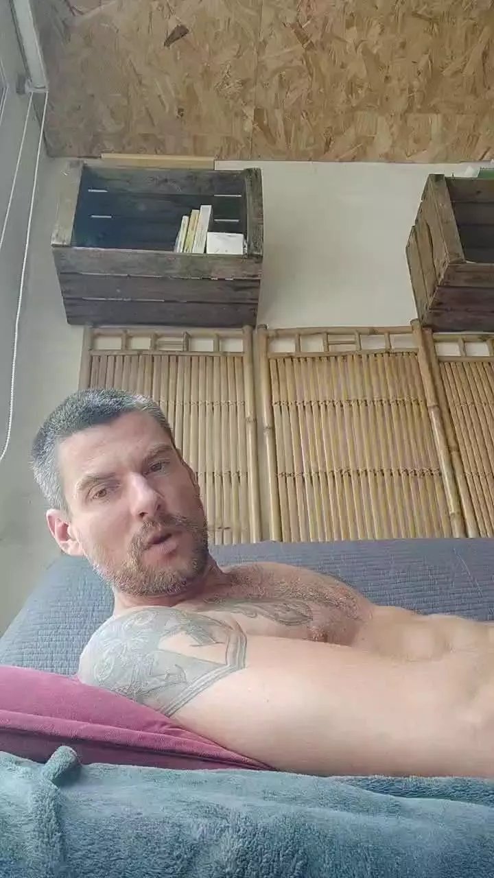 Offline Thiebaud on Cam4