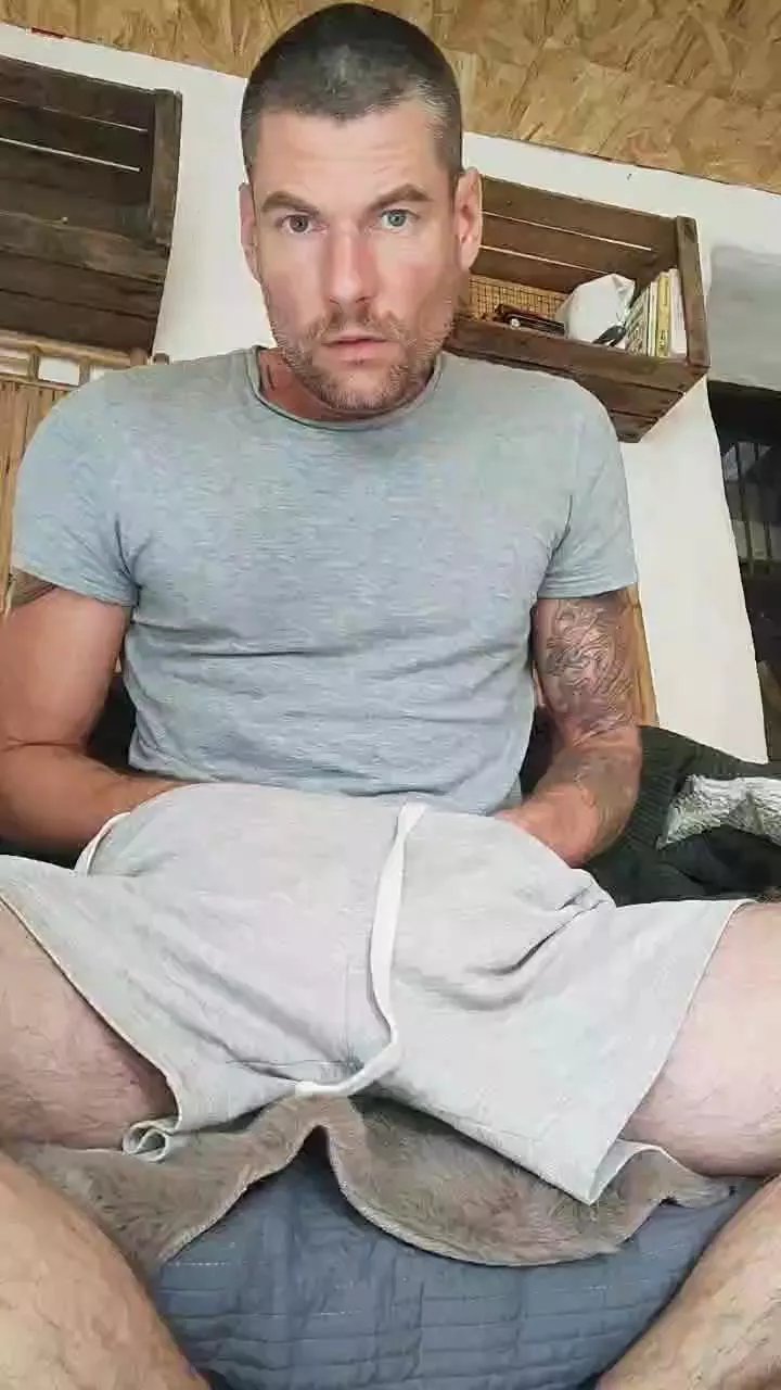 Offline Thiebaud on Cam4