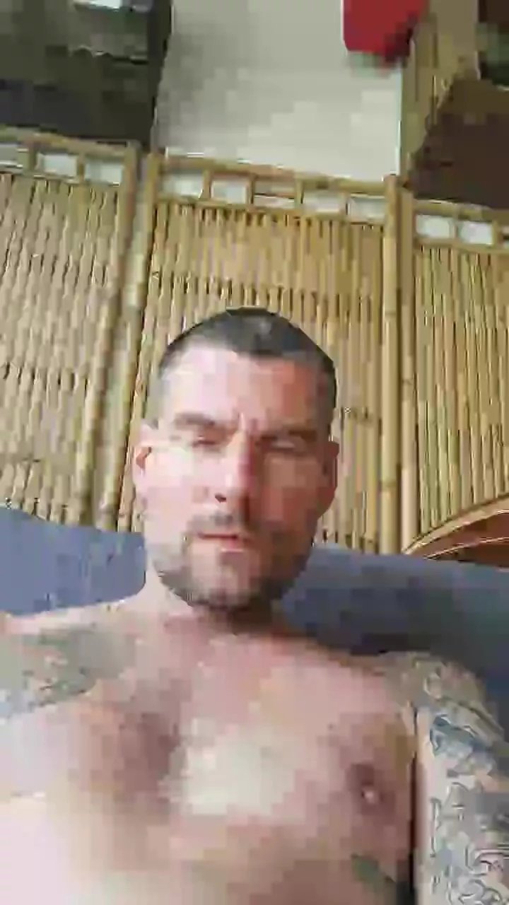 Offline Thiebaud on Cam4