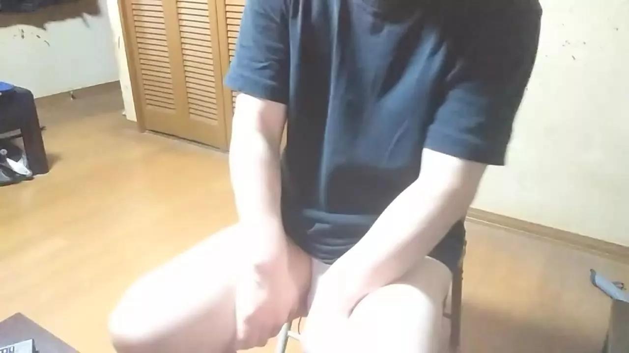 tomoyuki on Cam4 