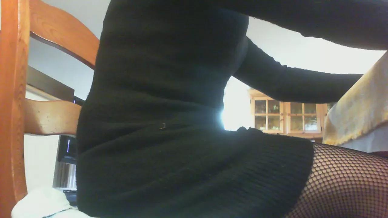 travbigodino on Cam4 