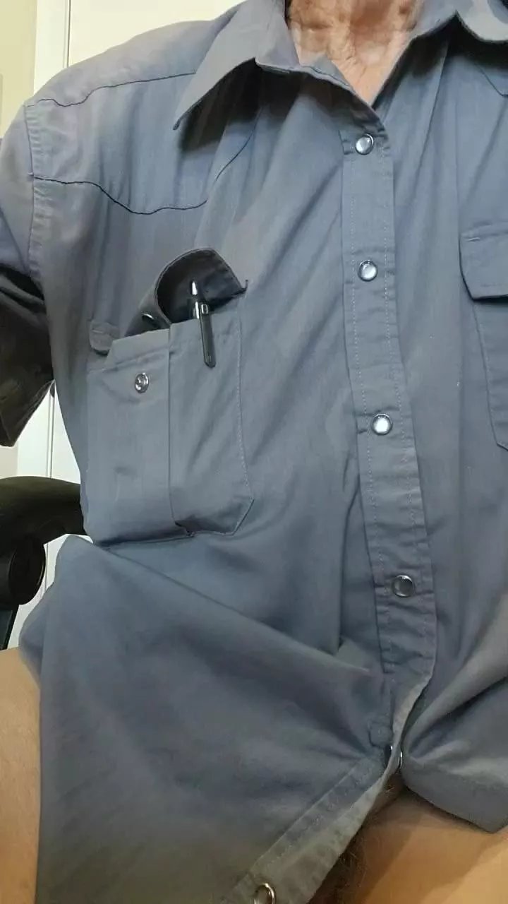 Offline trucker99hot on Cam4