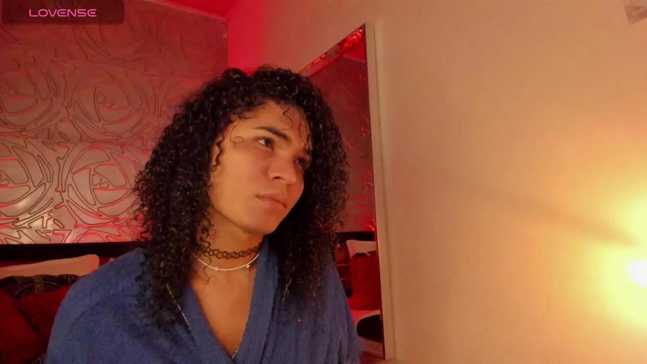 Vennus1_ on Cam4 