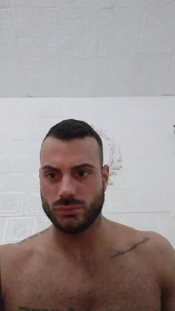 Viki84 on Cam4 