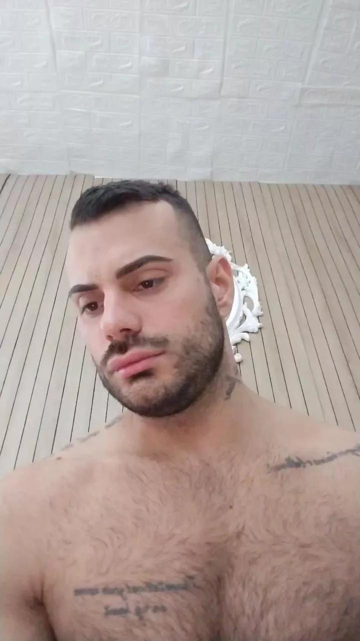 Viki84 on Cam4 