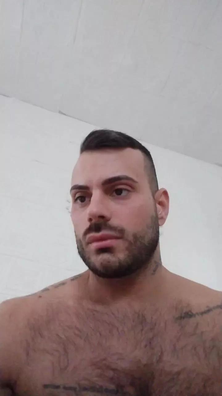 Viki84 on Cam4 