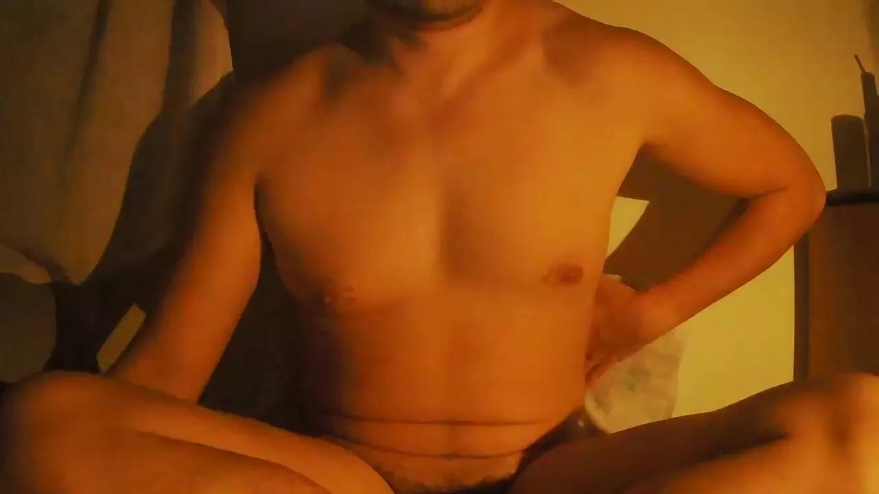 walk33 on Cam4 