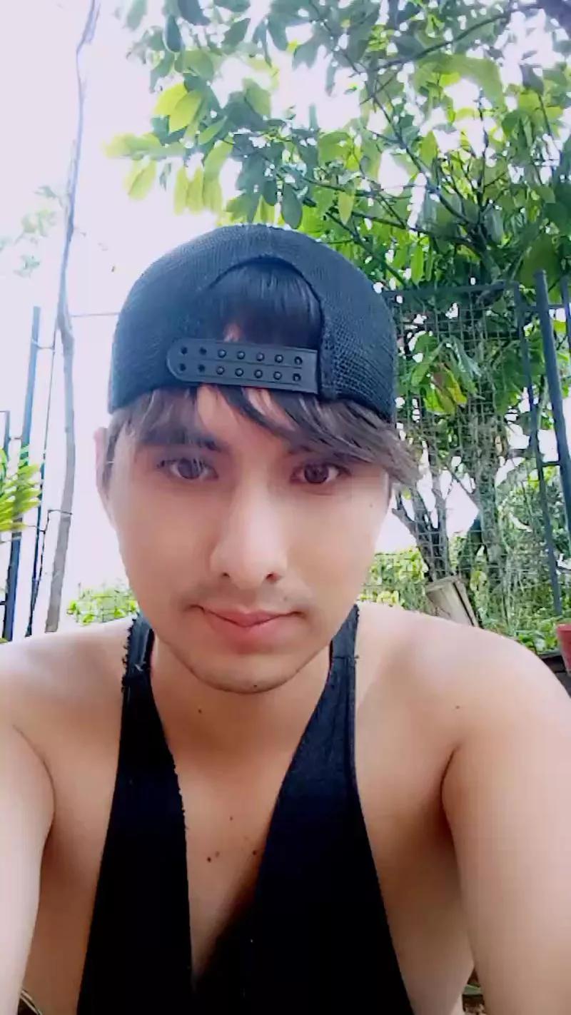 wildwolfhot on Cam4 