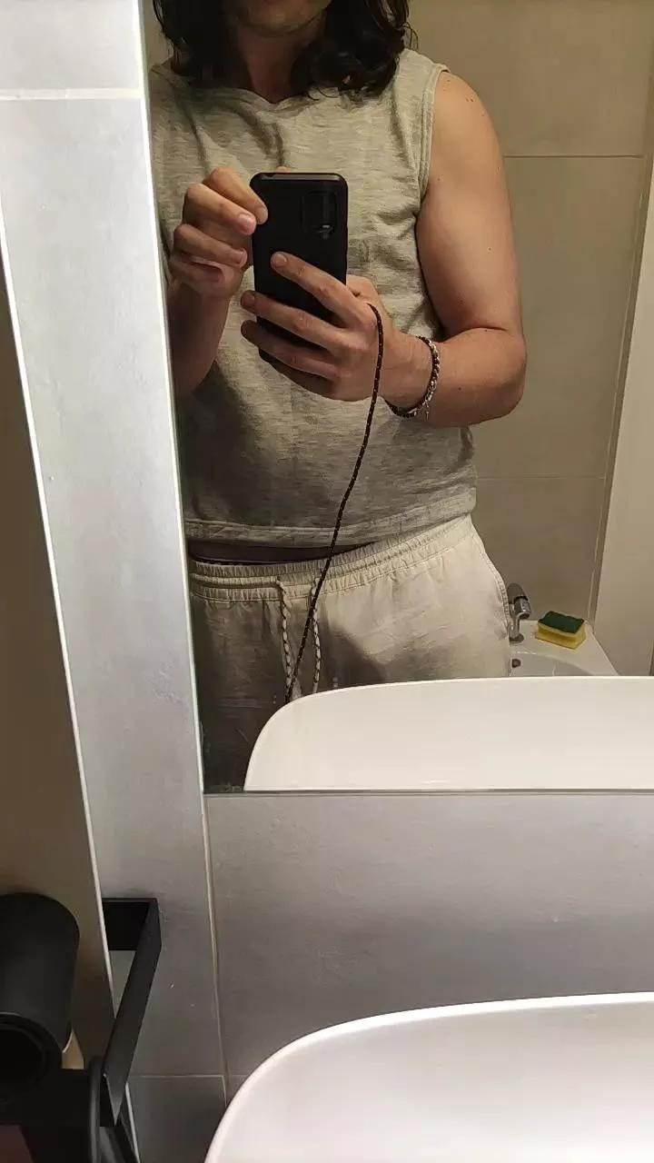 xxx_milo_xxx on Cam4 