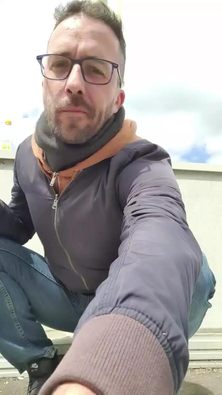 zimbafree on Cam4 
