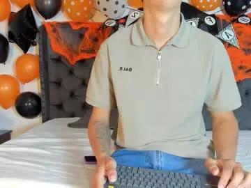 Freechat 1threestar on Chaturbate