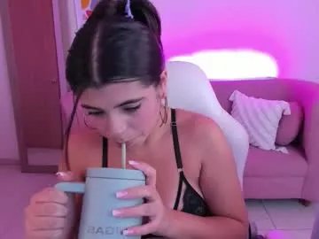 _mia_blue_18_ — GOAL:  Naughty goal [800 tokens remaining] Toys ONTIP 100 TKS = GET 10 VIDEOS! #curvy #squirt #anal #submissive #shy