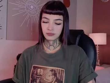 Freechat aa_lunit on Chaturbate