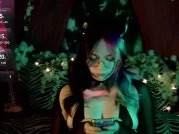 aleenachexxx on Chaturbate 