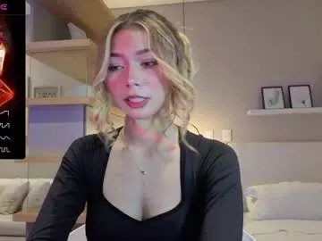 Freechat amelieaxie on Chaturbate