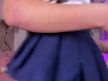 Freechat ami_sweet_19 on Chaturbate