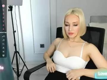 Freechat amiwong on Chaturbate