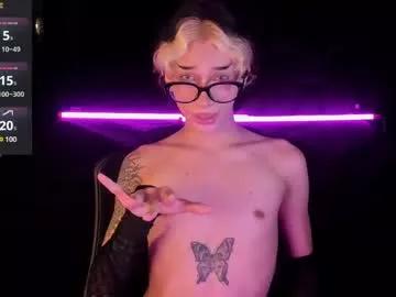 andywiills on Chaturbate