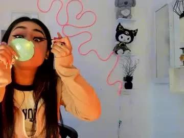 anyeluz_z on Chaturbate