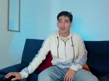 ares_johnsonn on Chaturbate
