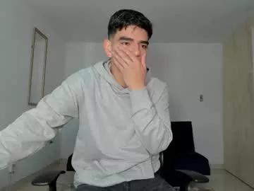 ares_johnsonn on Chaturbate