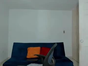 ares_johnsonn on Chaturbate