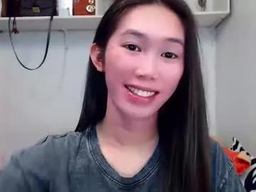 Freechat asianqt19 on Chaturbate