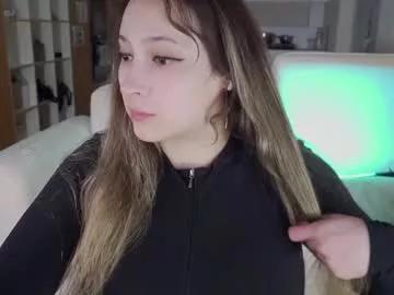 Freechat aveksmr on Chaturbate