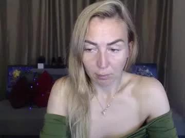 ay_kiss_jully on Chaturbate
