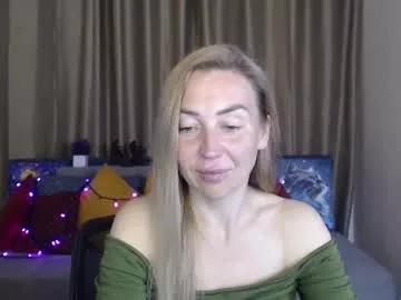 ay_kiss_jully on Chaturbate