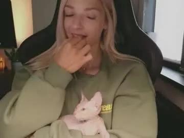 Freechat baby_gopn1k on Chaturbate