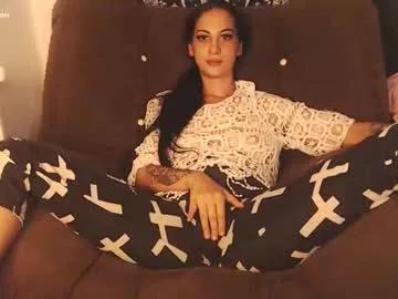 Freechat balleyfire on Chaturbate