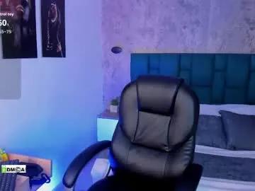 Freechat bellavelvet1 on Chaturbate