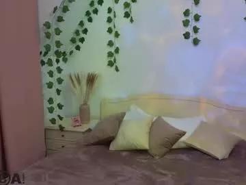 charlotte_wow on Chaturbate