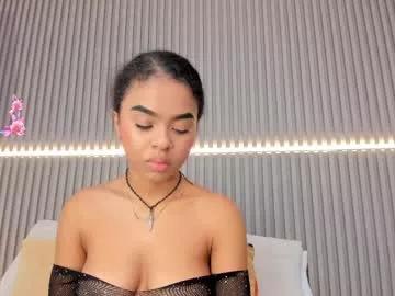 coralineross_ on Chaturbate
