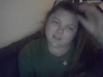 crystalizzzee on Chaturbate