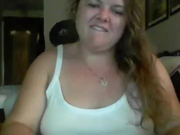 crystalizzzee on Chaturbate
