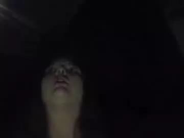 crystalizzzee on Chaturbate