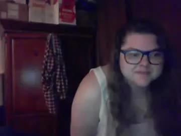 crystalizzzee on Chaturbate