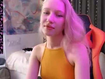 Freechat crystalyss on Chaturbate