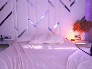 Freechat curlycandyxx on Chaturbate