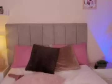 curvyliciouss on Chaturbate