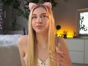 darlinechapel on Chaturbate 