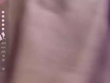 Freechat dinatwinkle on Chaturbate