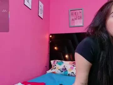 Freechat dirtylittleslutt_ on Chaturbate