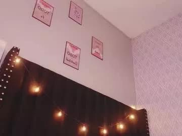 Freechat dirtylittleslutt_ on Chaturbate