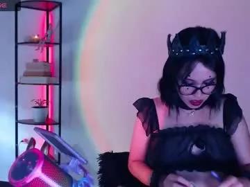 domgiirl on Chaturbate