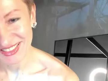 dorothy_meyer on Chaturbate