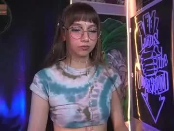 Freechat elle_uwu on Chaturbate